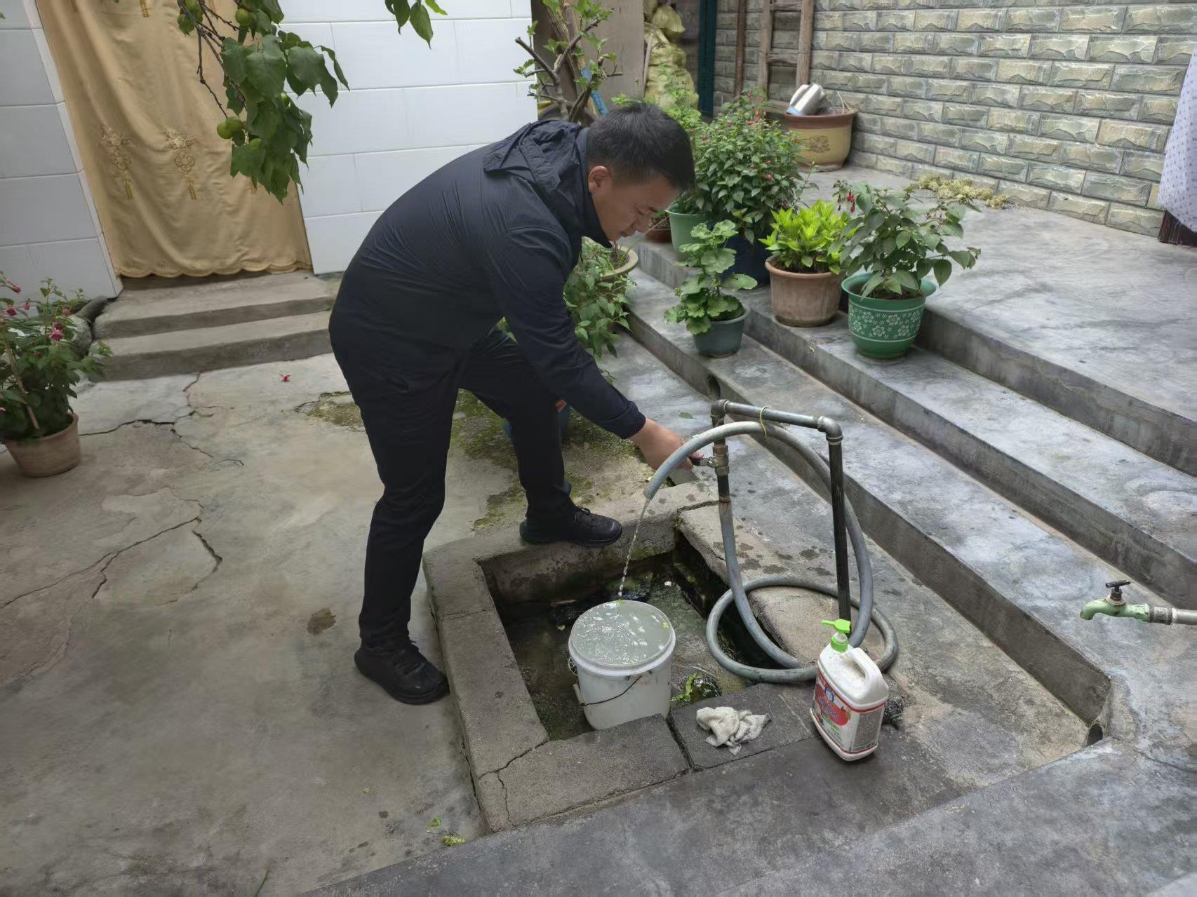 韩明福深入乡镇督导调研农村供水保障、特色产业发展和控辍保学工作